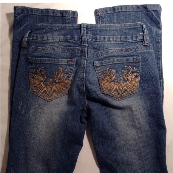 Almost Famous Jeans - Size 1 (24 X 31) - Boot Cut - Picture 5 of 5